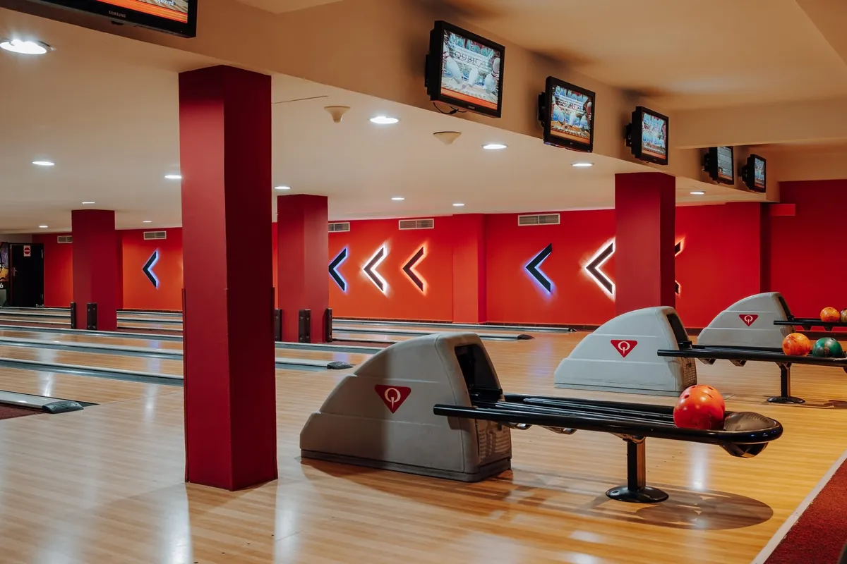 Pistes du bowling de l'hôtel Grand Plaza à Marrakech