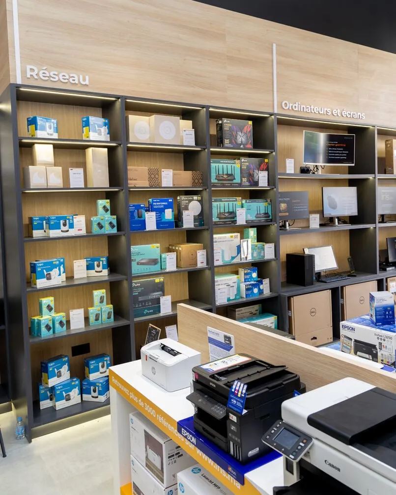 Rayons réseau, ordinateurs, écrans et imprimantes du magasin iris.ma